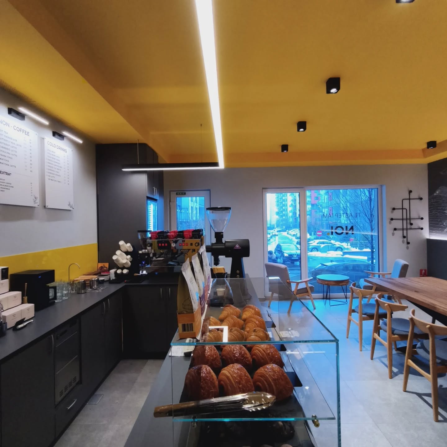 Noi specialty coffee gallery image